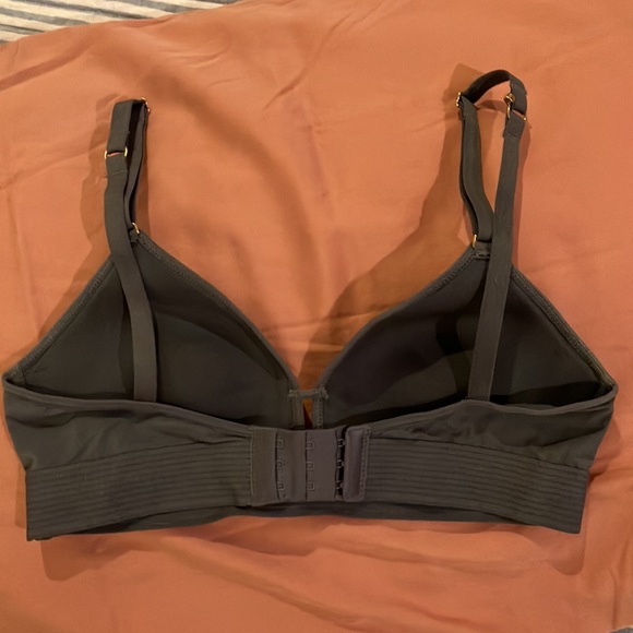 🎉 3/$15 Lively Lighted Padded Bra 34B - Picture 3 of 8